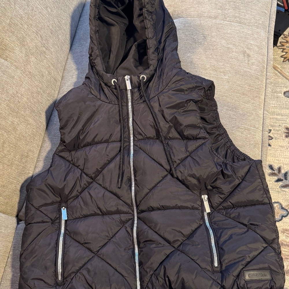Black Calvin Klein puffer vest size large